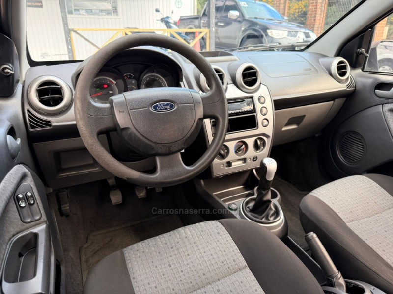 FIESTA 1.6 MPI SEDAN 8V FLEX 4P MANUAL - 2014 - CANELA