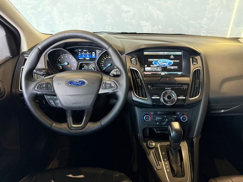 FOCUS 2.0 TITANIUM HATCH 16V FLEX 4P AUTOMÁTICO - 2016 - CAXIAS DO SUL