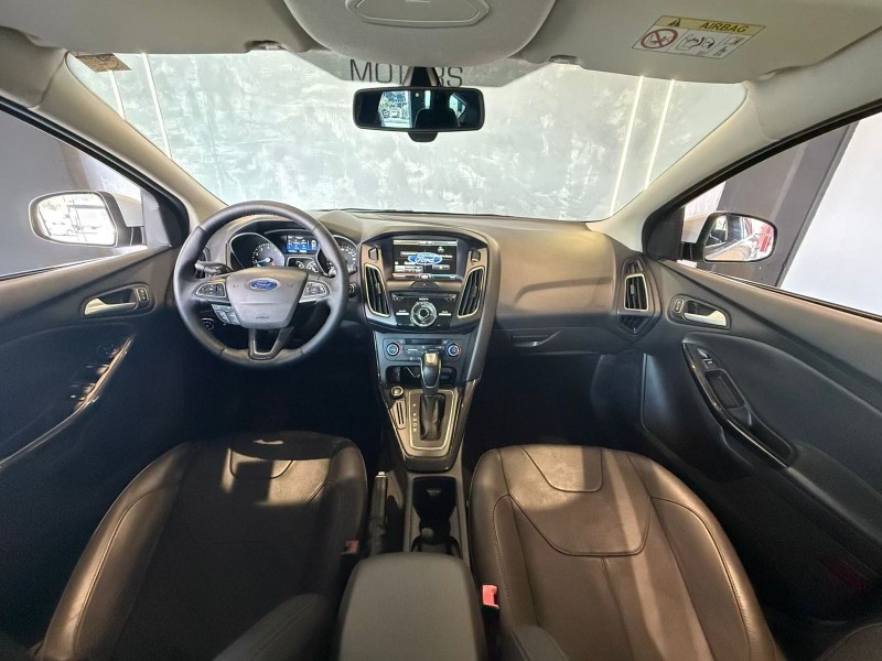 FOCUS 2.0 TITANIUM HATCH 16V FLEX 4P AUTOMÁTICO - 2016 - CAXIAS DO SUL