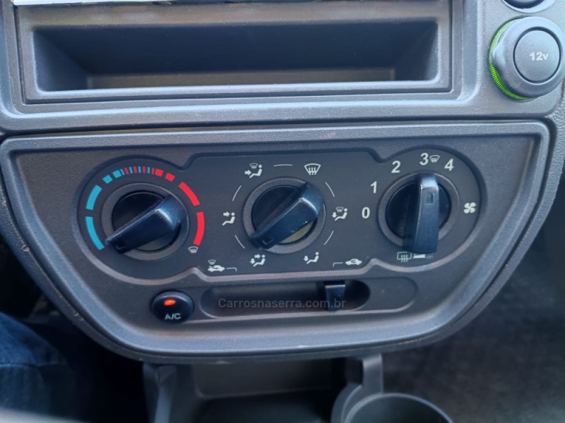 KA 1.0 MPI CLASS 8V FLEX 2P MANUAL - 2013 - NOVA PETRóPOLIS