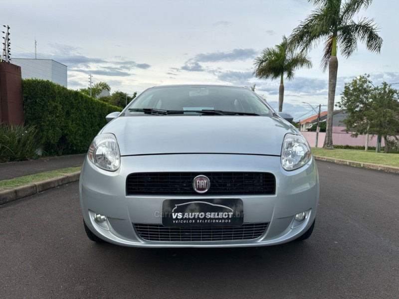 PUNTO 1.8 ESSENCE 16V FLEX 4P AUTOMATIZADO - 2012 - SãO LEOPOLDO