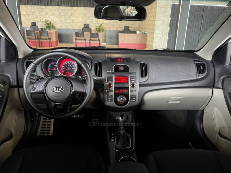 CERATO 1.6 SX3 16V GASOLINA 4P AUTOMÁTICO - 2013 - DOIS IRMãOS