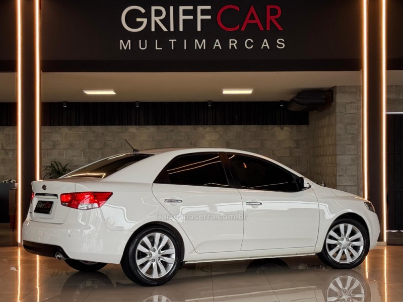 CERATO 1.6 SX3 16V GASOLINA 4P AUTOMÁTICO - 2013 - DOIS IRMãOS