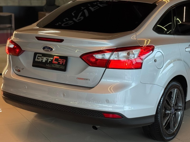 FOCUS 2.0 SE SEDAN 16V FLEX 4P AUTOMÁTICO - 2014 - DOIS IRMãOS