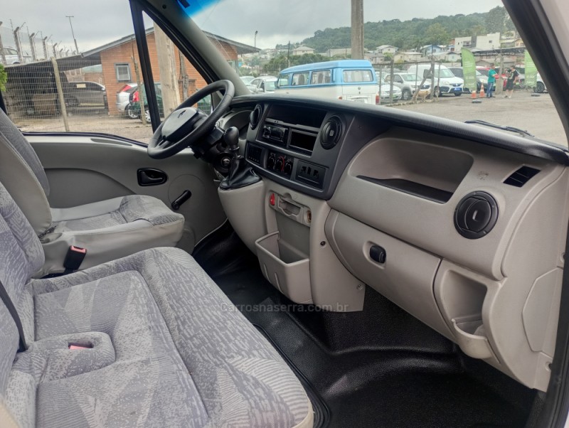 MASTER 2.5 DCI CHASSI CABINE L2H1 16V DIESEL 2P MANUAL - 2011 - FARROUPILHA