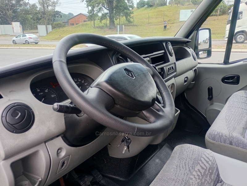 MASTER 2.5 DCI CHASSI CABINE L2H1 16V DIESEL 2P MANUAL - 2011 - FARROUPILHA