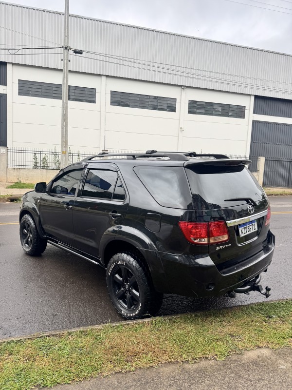 HILUX SW4 3.0 SRV 4X4 CD 16V TURBO INTERCOOLER DIESEL 4P AUTOMÁTICO - 2007 - CAXIAS DO SUL
