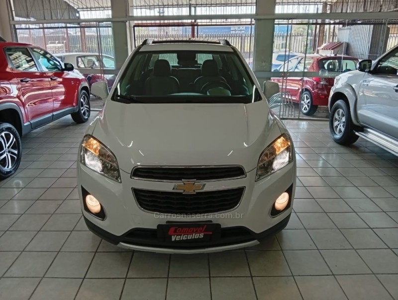 TRACKER 1.8 MPFI LTZ 4X2 16V FLEX 4P AUTOMÁTICO - 2015 - CANOAS