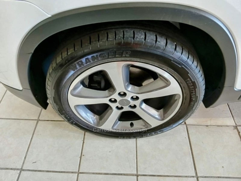 TRACKER 1.8 MPFI LTZ 4X2 16V FLEX 4P AUTOMÁTICO - 2015 - CANOAS