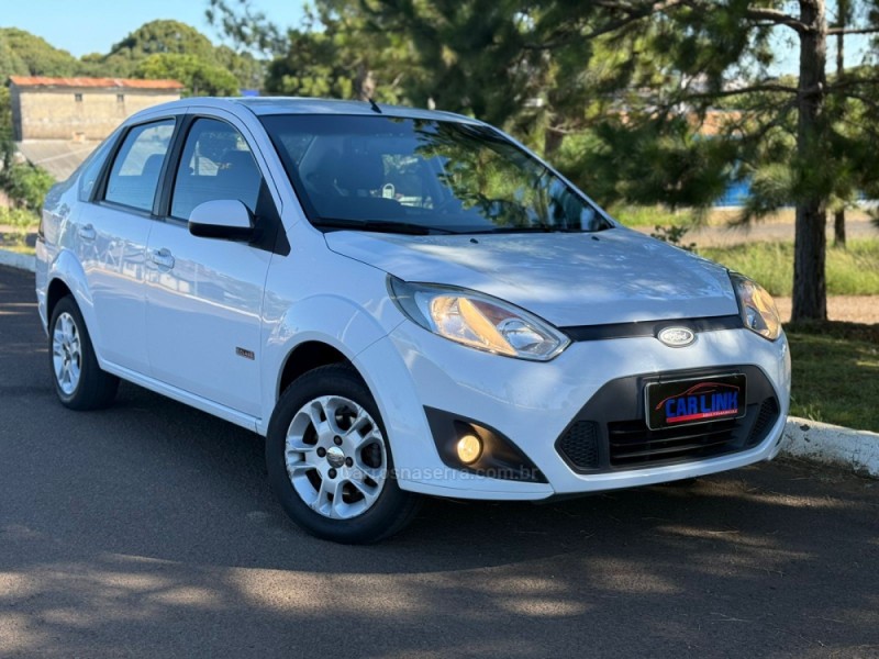 FIESTA 1.6 MPI SEDAN 8V FLEX 4P MANUAL - 2013 - VACARIA