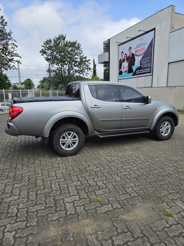 L200 TRITON 3.2 HPE 4X4 CD 16V TURBO INTERCOOLER DIESEL 4P AUTOMÁTICO - 2015 - FARROUPILHA