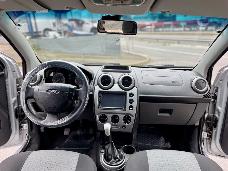 FIESTA 1.6 ROCAM SE SEDAN 8V FLEX 4P MANUAL - 2014 - CAXIAS DO SUL