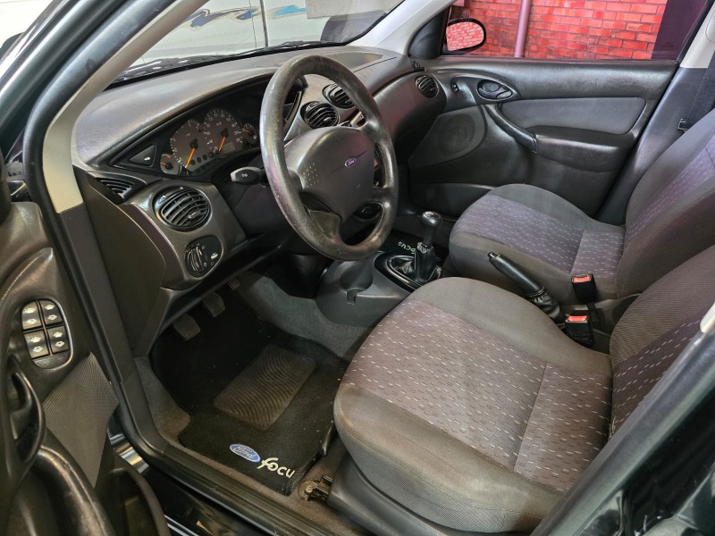 FOCUS 1.6 GL SEDAN 8V FLEX 4P MANUAL - 2004 - FARROUPILHA