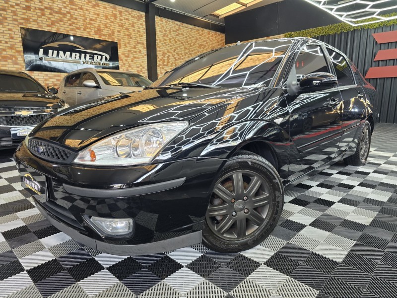 focus 1.6 gl sedan 8v flex 4p manual 2004 farroupilha