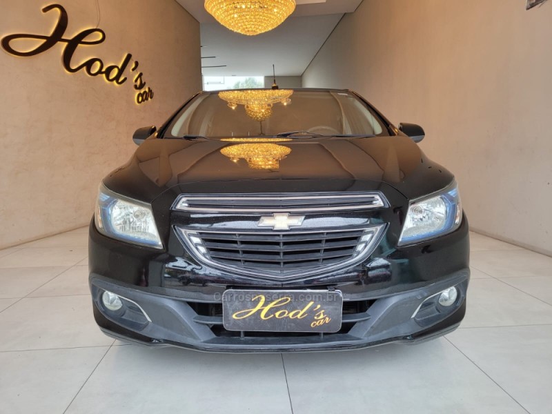 PRISMA 1.4 MPFI LT 8V FLEX 4P MANUAL - 2013 - CANELA