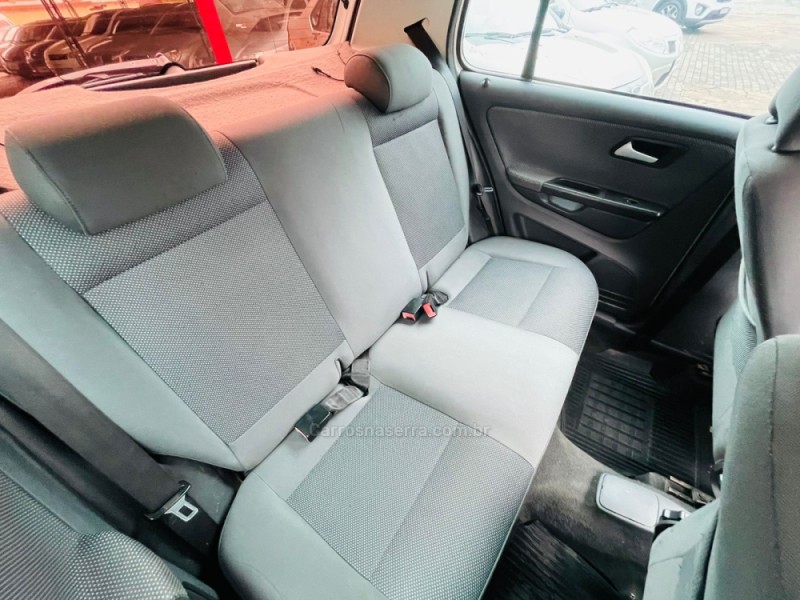 FOX 1.0 MI 8V FLEX 4P MANUAL - 2011 - CAMPO BOM