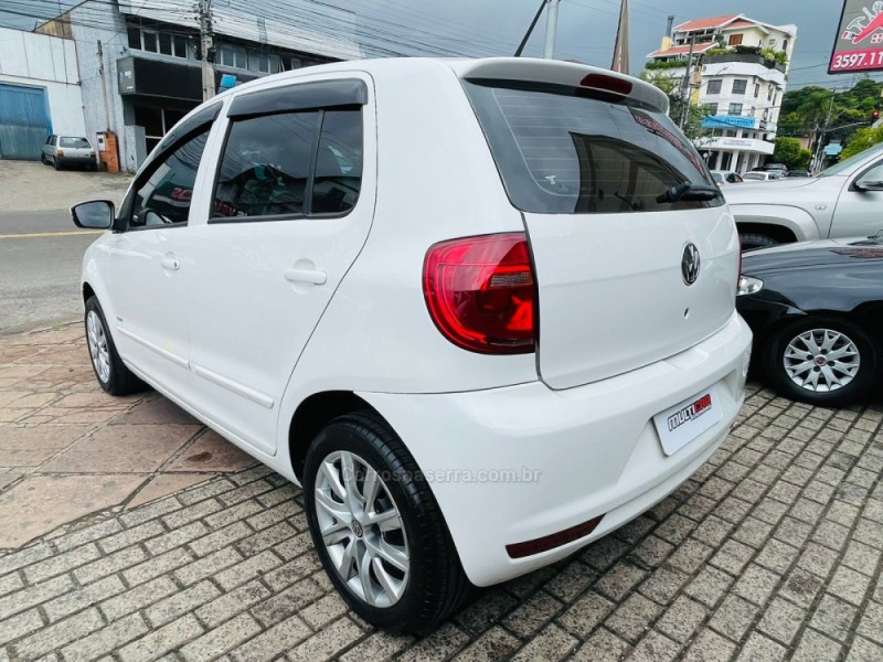 FOX 1.0 MI 8V FLEX 4P MANUAL - 2011 - CAMPO BOM