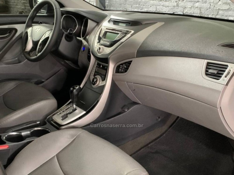 ELANTRA 1.8 GLS 16V FLEX AUTOMÁTICO - 2013 - CAXIAS DO SUL