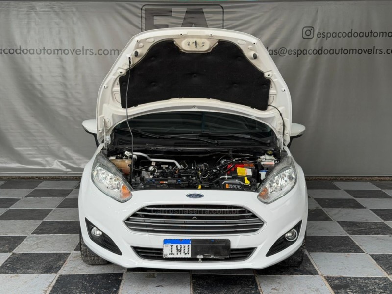 FIESTA 1.6 SE HATCH 16V FLEX 4P AUTOMÁTICO - 2015 - NOVA PRATA