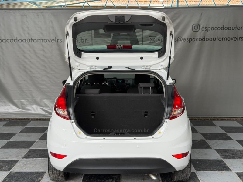 FIESTA 1.6 SE HATCH 16V FLEX 4P AUTOMÁTICO - 2015 - NOVA PRATA