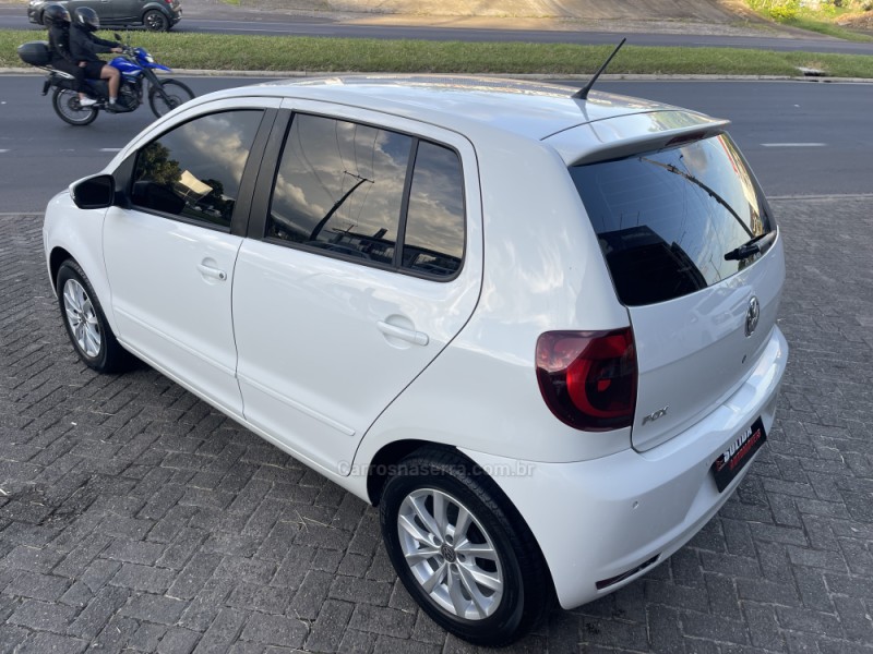 FOX 1.0 MI 8V FLEX 4P MANUAL - 2014 - PAROBé