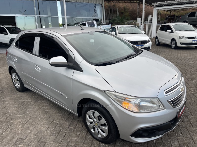 ONIX 1.0 LT 12V FLEX 4P MANUAL - 2013 - PAROBé