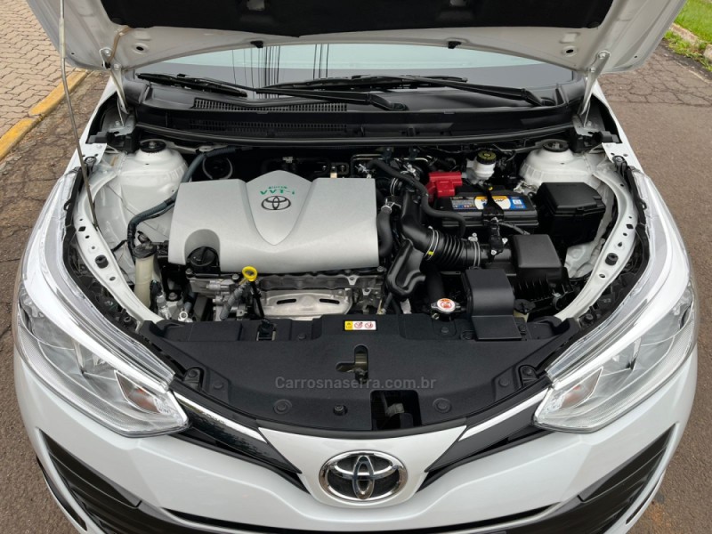YARIS 1.5 XS SEDAN 16V FLEX 4P AUTOMÁTICO - 2022 - DOIS IRMãOS