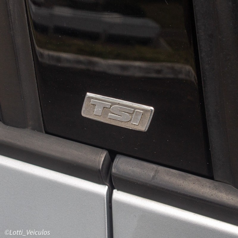 UP 1.0 TSI MOVE UP 12V FLEX 4P MANUAL - 2016 - FARROUPILHA