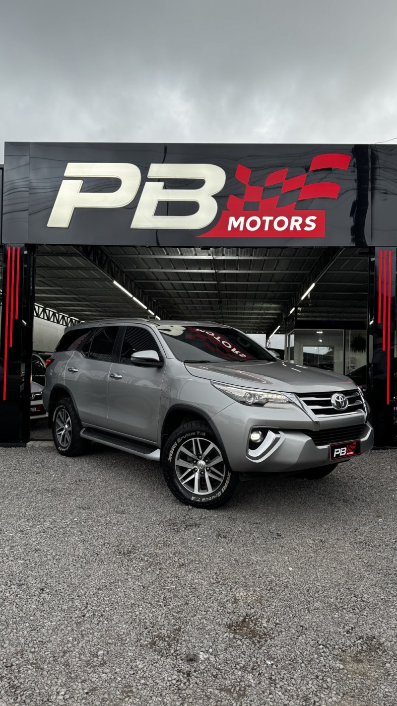hilux sw4 2.8 srx 4x4 7 lugares 16v turbo intercooler diesel 4p automatico 2019 caxias do sul