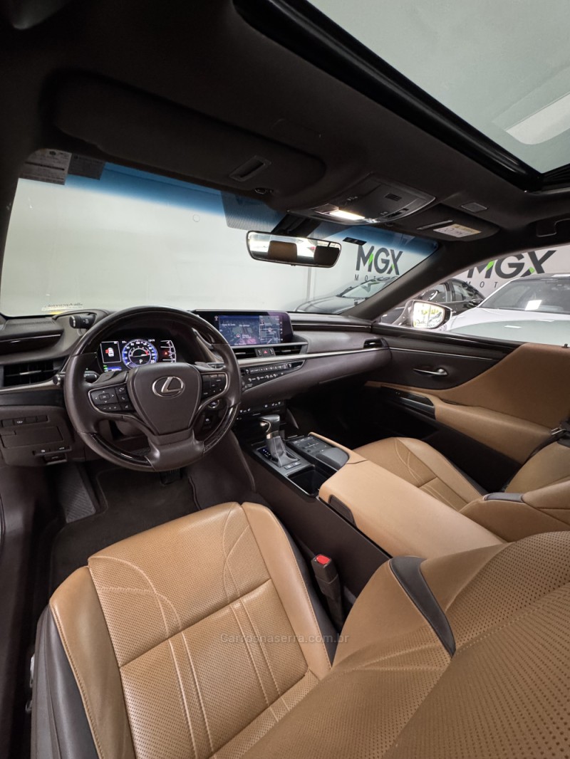 ES 300H 2.5 16V HÍBRIDO 4P AUTOMÁTICO - 2019 - PORTO ALEGRE