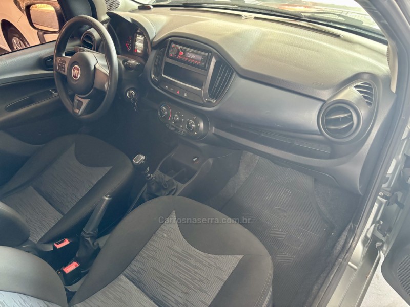 UNO 1.0 FIREFLY FLEX ATTRACTIVE 4P MANUAL - 2017 - CAXIAS DO SUL