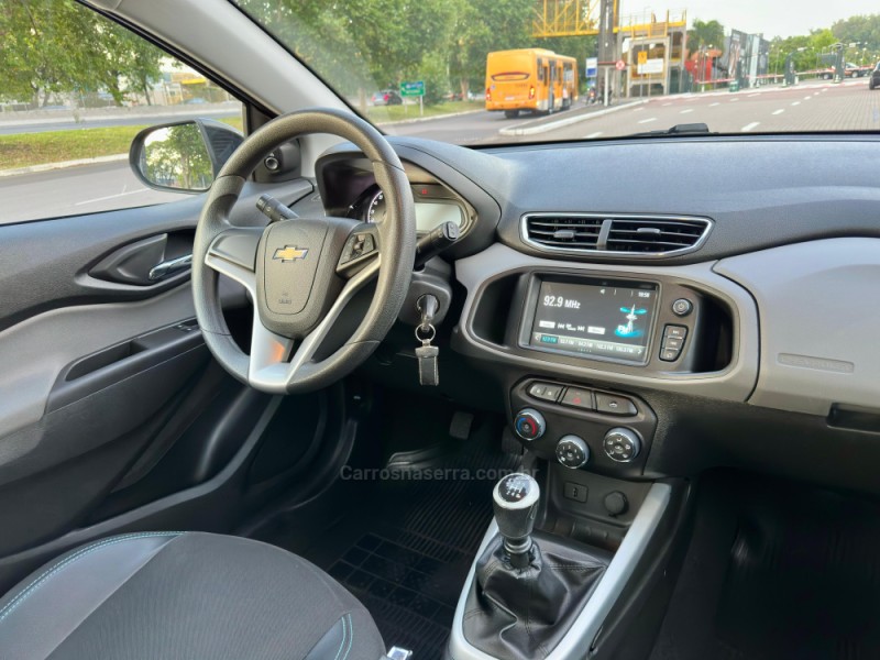 ONIX 1.4 MPFI LT 8V FLEX 4P MANUAL - 2019 - ESTâNCIA VELHA