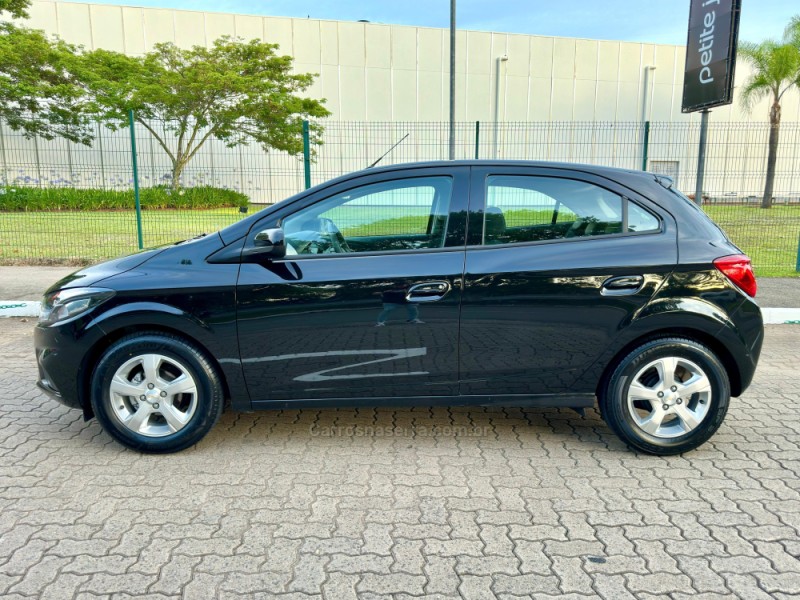 ONIX 1.4 MPFI LT 8V FLEX 4P MANUAL - 2019 - ESTâNCIA VELHA