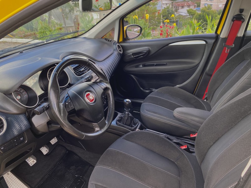 PUNTO 1.8 SPORTING 16V FLEX 4P MANUAL - 2014 - CARLOS BARBOSA