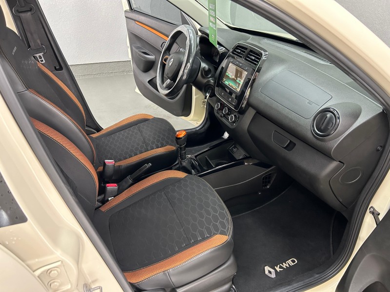 KWID 1.0 12V OUTSIDER FLEX 4P MANUAL - 2020 - CAXIAS DO SUL