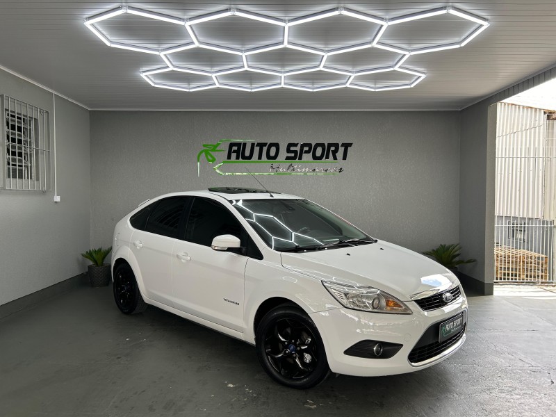 FOCUS 2.0 TITANIUM HATCH 16V FLEX 4P MANUAL - 2013 - CAXIAS DO SUL