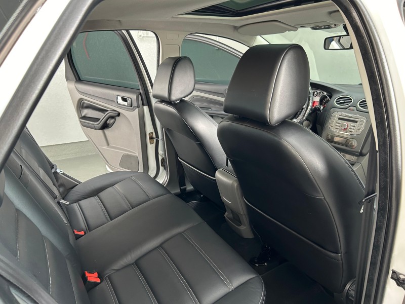 FOCUS 2.0 TITANIUM HATCH 16V FLEX 4P MANUAL - 2013 - CAXIAS DO SUL