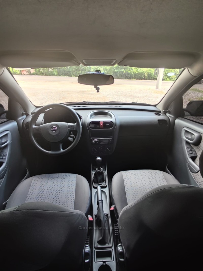 CORSA 1.4 MPFI MAXX 8V FLEX 4P MANUAL - 2012 - VALE REAL