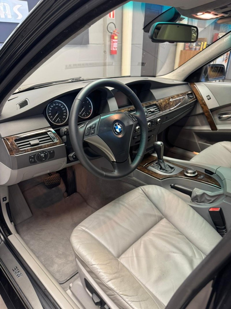 550I 4.8 SEDAN V8 32V GASOLINA 4P AUTOMÁTICO - 2006 - CAXIAS DO SUL