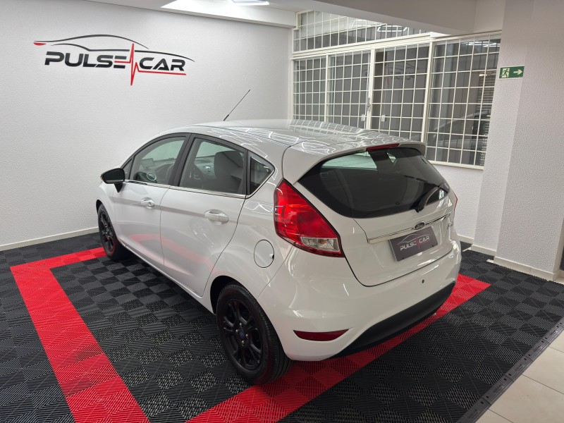 FIESTA 1.5 SE HATCH 16V FLEX 4P MANUAL - 2014 - CAXIAS DO SUL