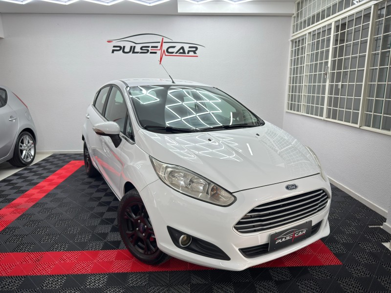 FIESTA 1.5 SE HATCH 16V FLEX 4P MANUAL - 2014 - CAXIAS DO SUL