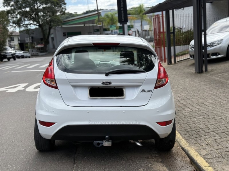 FIESTA 1.5 S HATCH 16V FLEX 4P MANUAL - 2015 - PAROBé