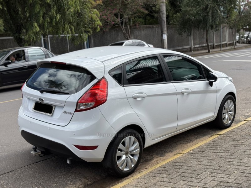 FIESTA 1.5 S HATCH 16V FLEX 4P MANUAL - 2015 - PAROBé