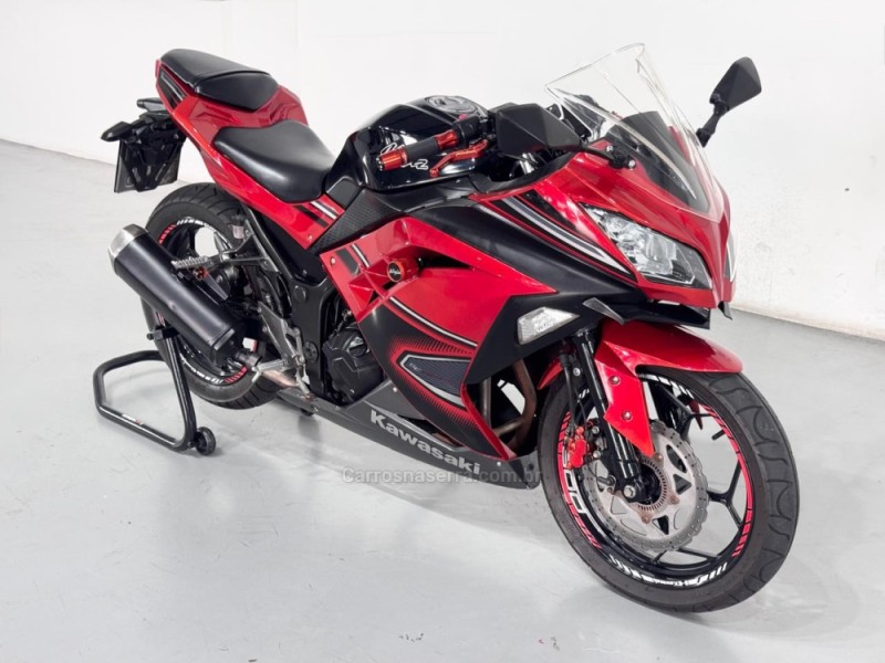 NINJA 300 ABS LIMITED EDITION - 2014 - ESTâNCIA VELHA