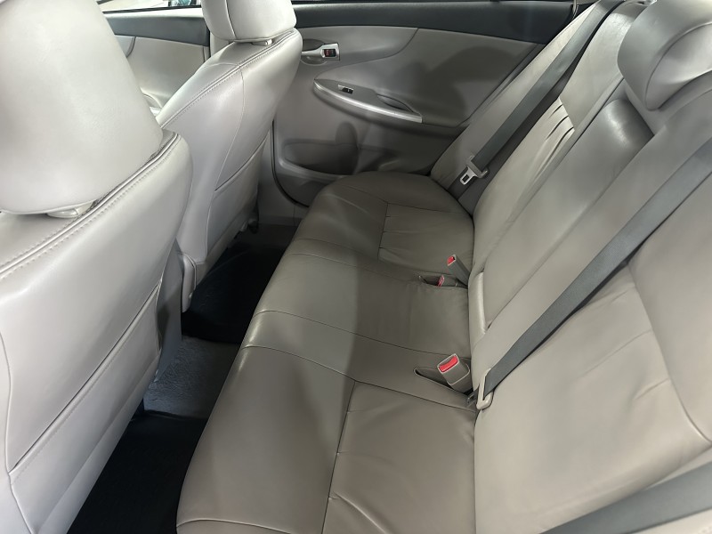 COROLLA 2.0 XEI 16V FLEX 4P AUTOMÁTICO - 2013 - CAXIAS DO SUL