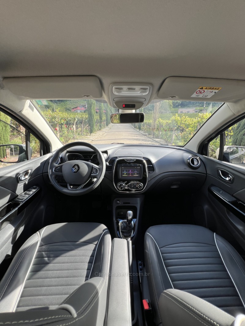 CAPTUR 1.6 16V FLEX INTENSE AUTOMÁTICO - 2018 - CAXIAS DO SUL