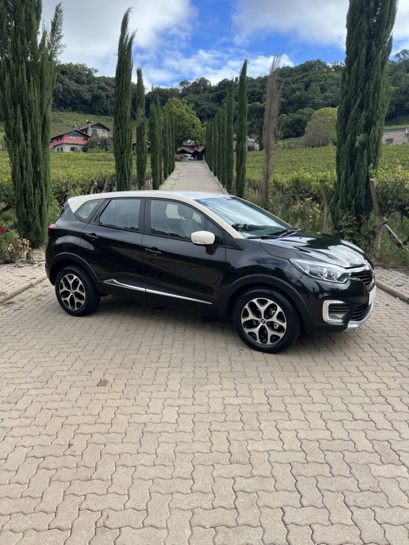 CAPTUR 1.6 16V FLEX INTENSE AUTOMÁTICO - 2018 - CAXIAS DO SUL
