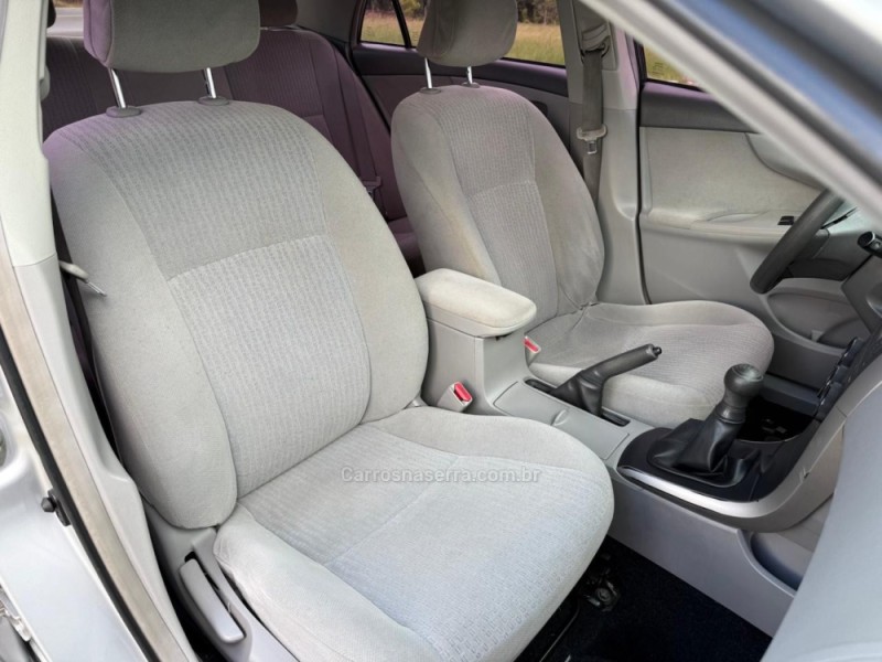 COROLLA 1.8 XLI 16V FLEX 4P MANUAL - 2010 - IVOTI