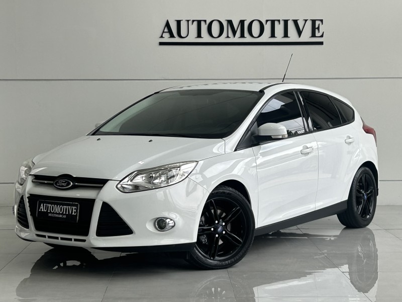 focus 2.0 se hatch 16v flex 4p auto 2015 caxias do sul