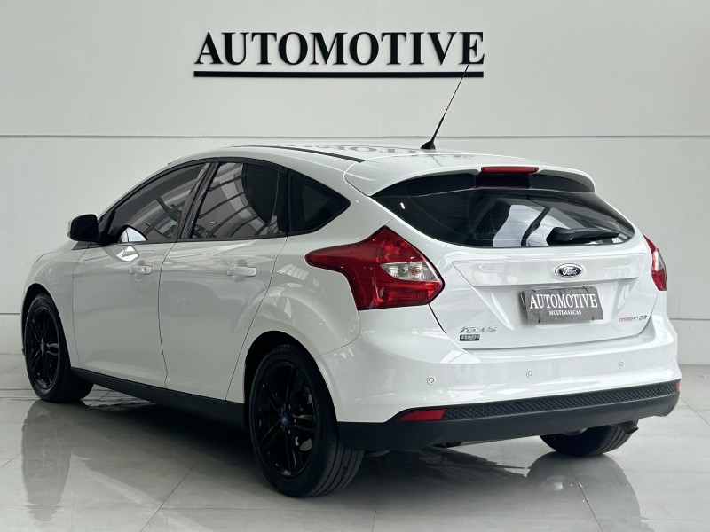 FOCUS 2.0 SE HATCH 16V FLEX 4P AUTO - 2015 - CAXIAS DO SUL